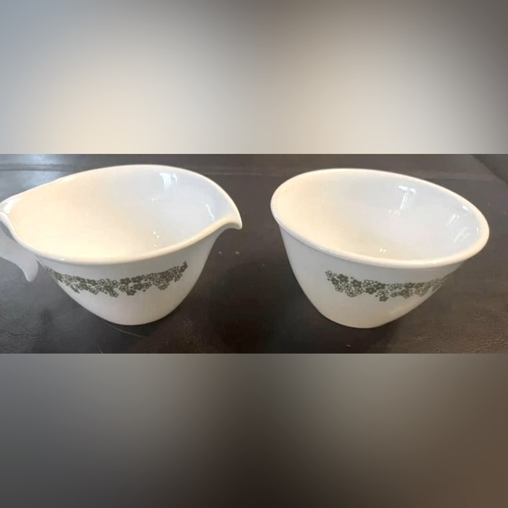 Vintage Corelle Corning SUGAR & CREAMER SET  -Spring Blossom-Crazy Daisy- Green
